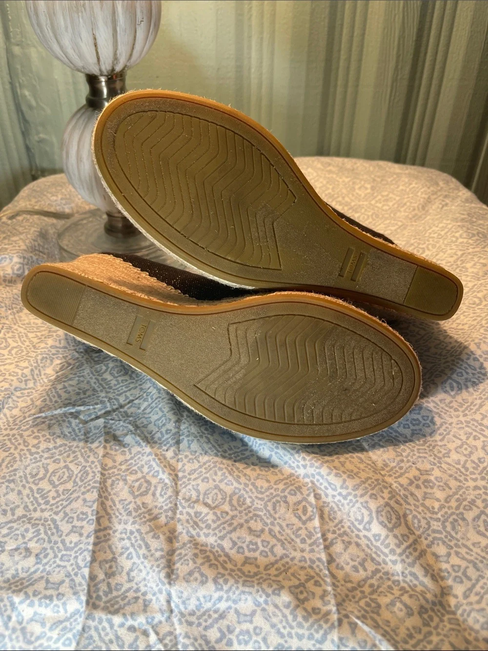 TOMS Michelle Black/Gold Sparkle Espadrille Wedge Peep-Toe New size 9.5